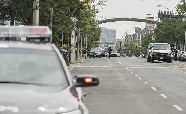 토론토 댄포스 총격 피해자 사망 2명, 부상 13명… 범인도 사망